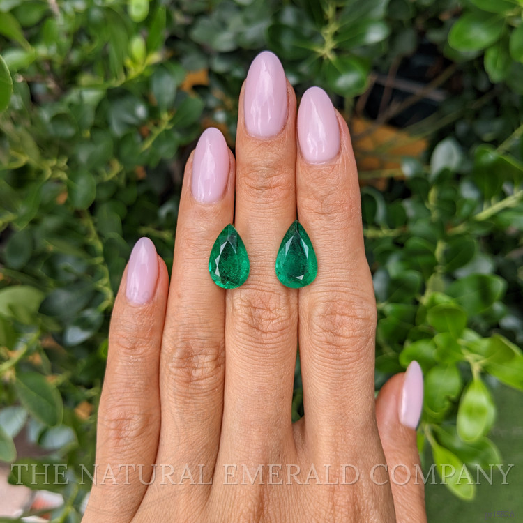 9.20 Ct.Tw. Emerald Pair from Zambia