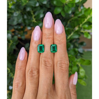 5.06&nbsp;Ct.Tw.Total Carat Weight Emerald Pair from Zambia Life Style