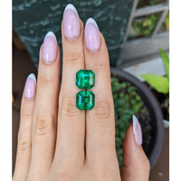 12.20&nbsp;Ct.Tw.Total Carat Weight Emerald Pair from Colombia Life Style