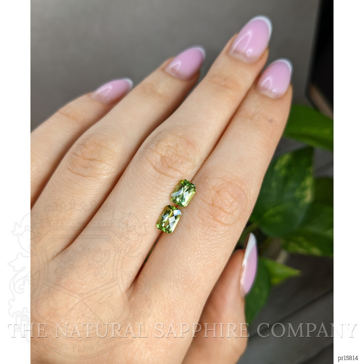 2.27 Ct.Tw. Green (Lime Green) Peridot Pair from Brazil