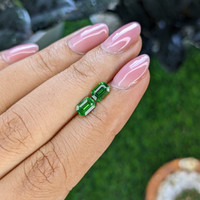 1.31&nbsp;Ct.Tw.Total Carat Weight Tsavorite Garnet Pair from Tanzania Life Style