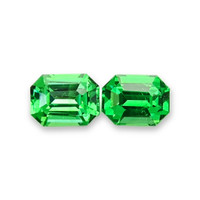 0.53&nbsp;Ct.Tw.Total Carat Weight Tsavorite Garnet Pair from Tanzania Video