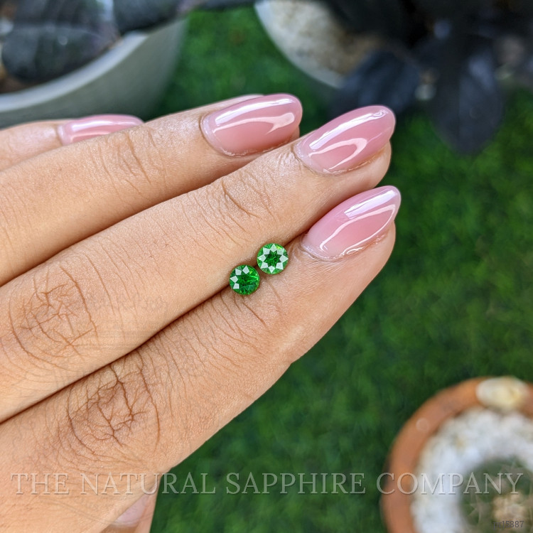 0.57 Ct.Tw. Tsavorite Garnet Pair from Tanzania