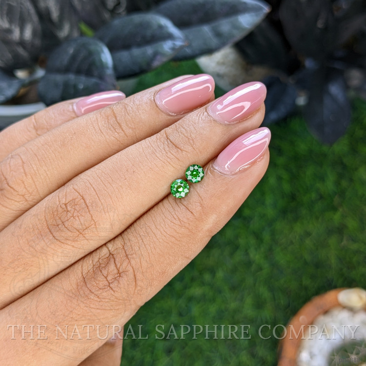 0.50 Ct.Tw. Tsavorite Garnet Pair from Tanzania