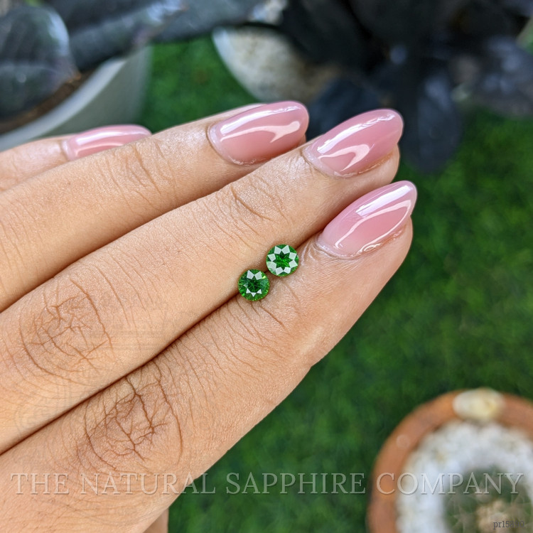 0.61 Ct.Tw. Tsavorite Garnet Pair from Tanzania