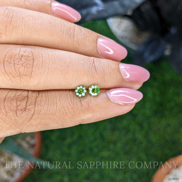 0.76 Ct.Tw. Tsavorite Garnet Pair from Tanzania