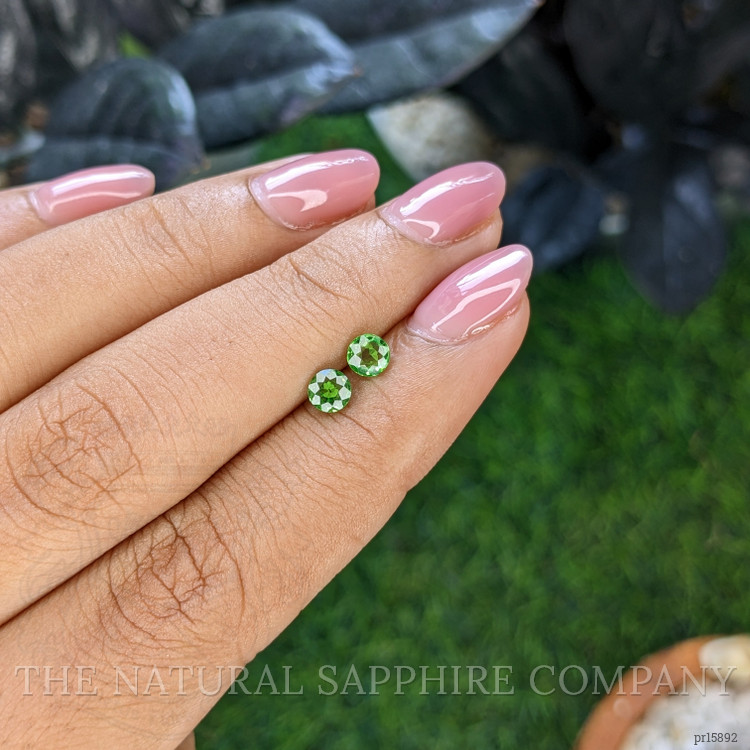 0.76 Ct.Tw. Tsavorite Garnet Pair from Tanzania