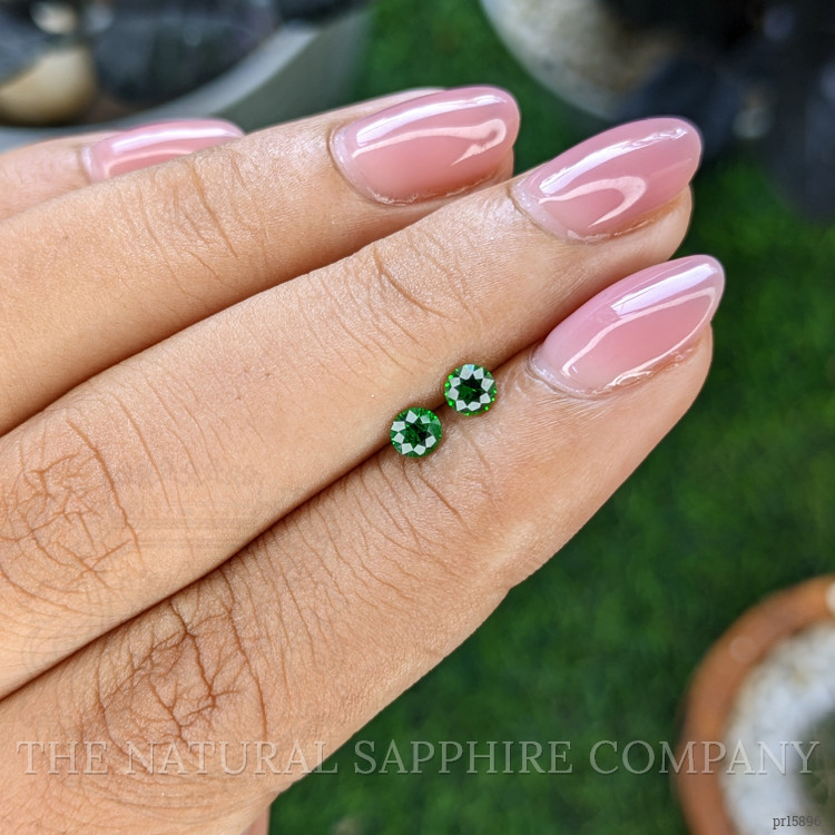 0.41 Ct.Tw. Tsavorite Garnet Pair from Tanzania