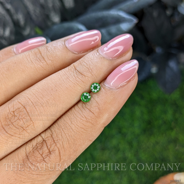0.40 Ct.Tw. Tsavorite Garnet Pair from Tanzania