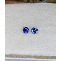 1.25&nbsp;Ct.Tw.Total Carat Weight Blue Sapphire Pair from Ceylon (Sri Lanka) Life Style