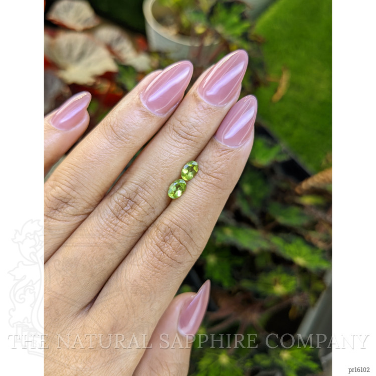 0.94 Ct.Tw. Green (Lime Green) Peridot Pair from Ceylon (Sri Lanka)
