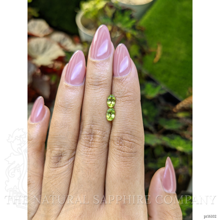 0.94 Ct.Tw. Green (Lime Green) Peridot Pair from Ceylon (Sri Lanka)