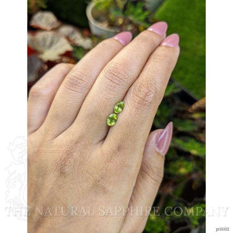 0.94 Ct.Tw. Green (Lime Green) Peridot Pair from Ceylon (Sri Lanka)