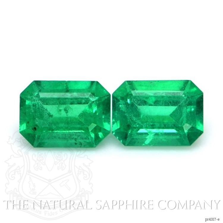 Accent Stones Emerald Earring <span>1.76</span>&nbsp;<span class="tooltip-light">Ct.Tw.<span class="tooltiptext">Total Carat Weight</span></span>, 18K Yellow Gold