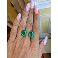 10.53&nbsp;Ct.Tw.Total Carat Weight Emerald Pair from Colombia Life Style