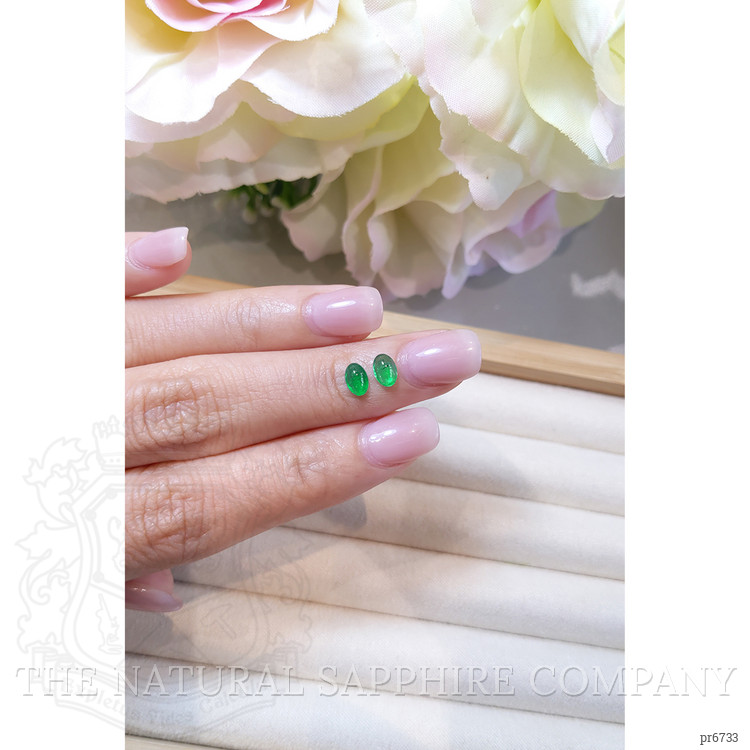 0.75 Ct.Tw. Cabochon Emerald Pair from Brazil