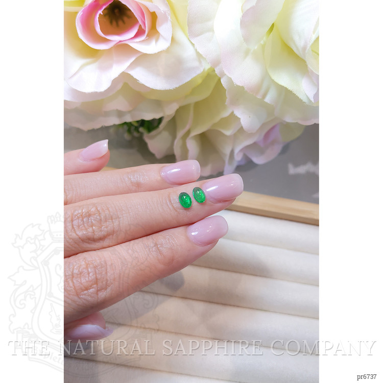 0.76 Ct.Tw. Cabochon Emerald Pair from Brazil