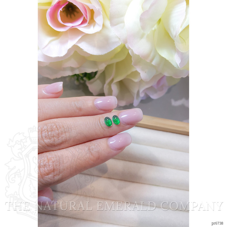 0.77 Ct.Tw. Cabochon Emerald Pair from Brazil