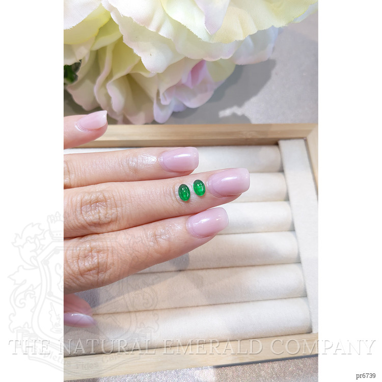 0.78 Ct.Tw. Cabochon Emerald Pair from Brazil