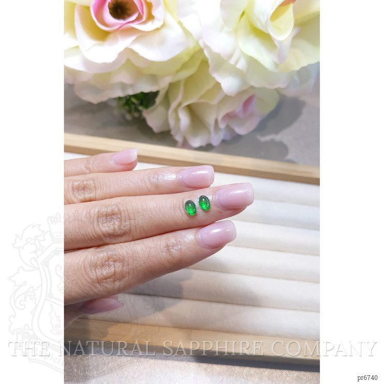 0.78 Ct.Tw. Cabochon Emerald Pair from Brazil