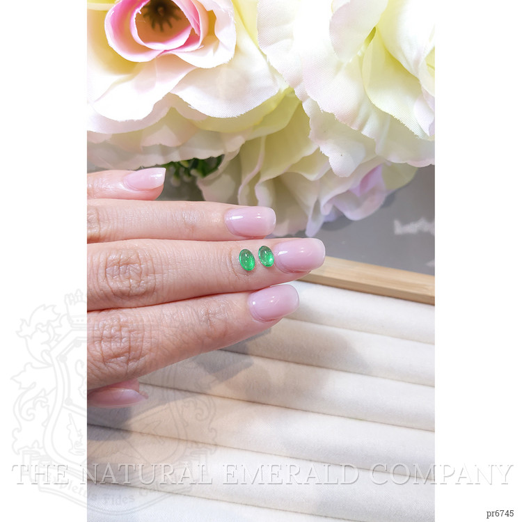 0.82 Ct.Tw. Cabochon Emerald Pair from Brazil