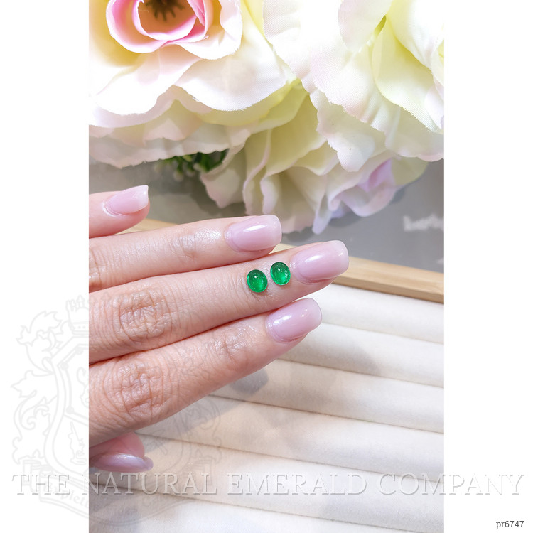 0.96 Ct.Tw. Cabochon Emerald Pair from Brazil