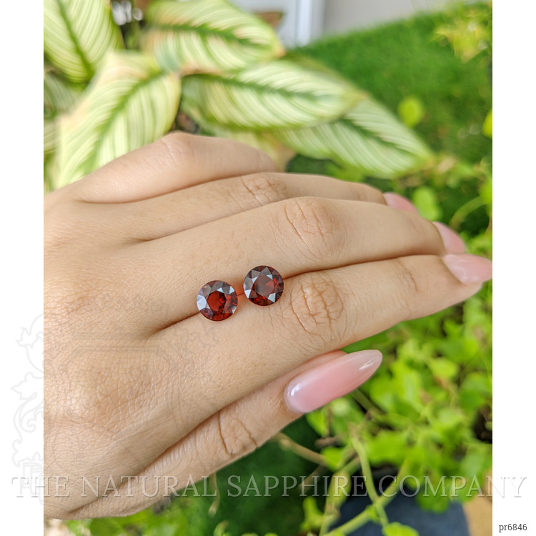 4.53 Ct.Tw. Garnet Pair from Ceylon (Sri Lanka)