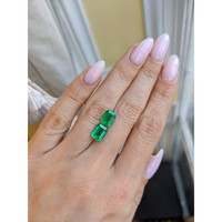 2.92 Ct.Tw.Total Carat Weight Emerald Pair from Zambia Life Style