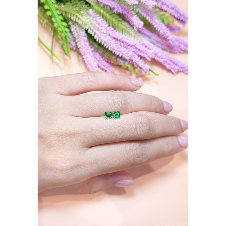 0.81 Ct.Tw. Tsavorite Garnet Pair from Tanzania