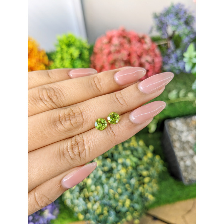 1.90 Ct.Tw. Peridot Pair from Pakistan