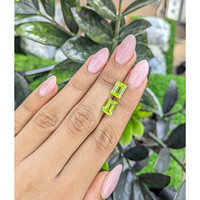 4.96&nbsp;Ct.Tw.Total Carat Weight Peridot Pair from Ceylon (Sri Lanka) Life Style