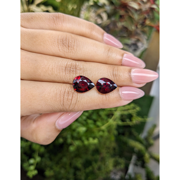 11.04 Ct.Tw. Rhodolite Garnet Pair from Zimbabwe