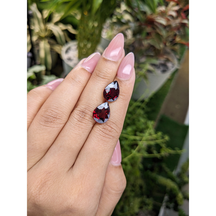 11.04 Ct.Tw. Rhodolite Garnet Pair from Zimbabwe