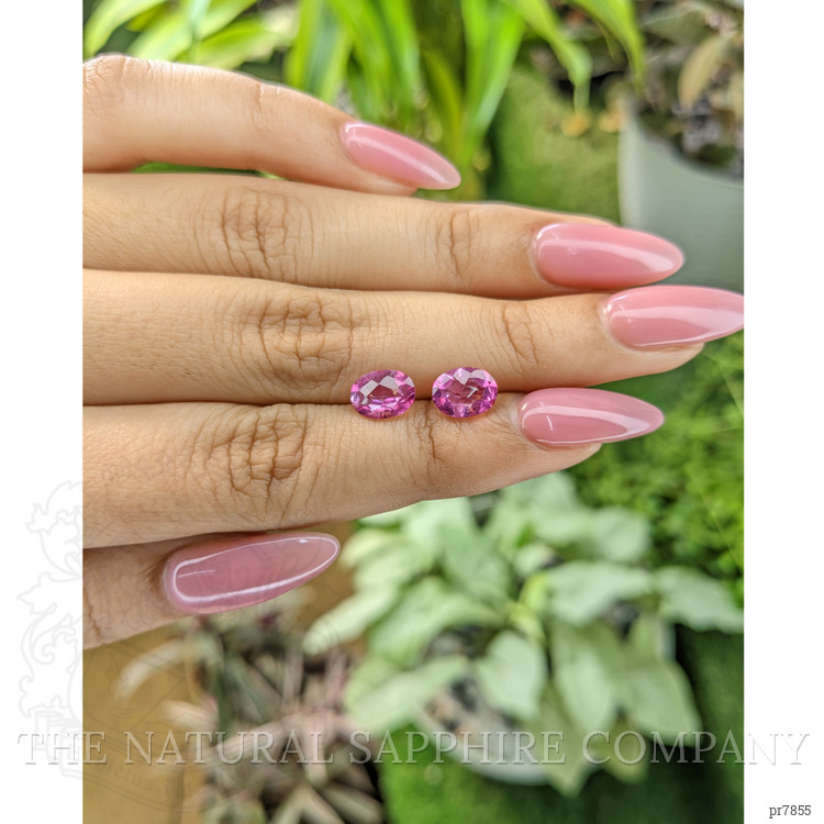 2.96 Ct.Tw. Topaz Pair from Japan