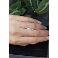 0.95&nbsp;Ct.Tw.Total Carat Weight White Sapphire Pair from Ceylon (Sri Lanka) Life Style