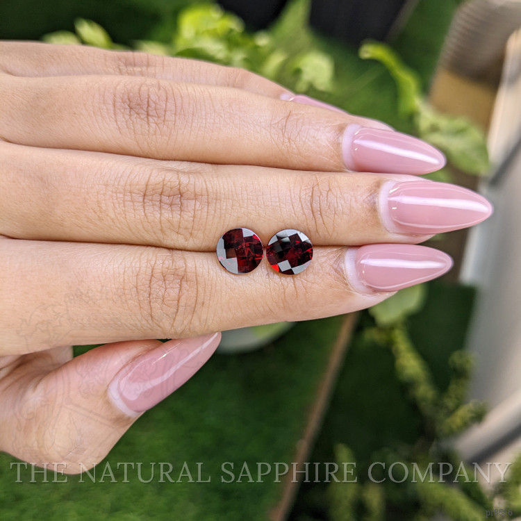 4.51 Ct.Tw. Garnet Pair from Ceylon (Sri Lanka)