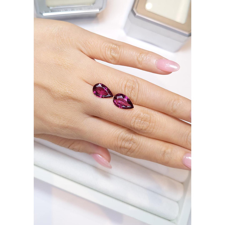 7.13 Ct.Tw. Rhodolite Garnet Pair from Madagascar