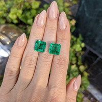 9.87&nbsp;Ct.Tw.Total Carat Weight Emerald Pair from Zambia Life Style