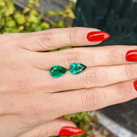 5.40 Ct.Tw.Total Carat Weight Emerald Pair from Zambia Life Style