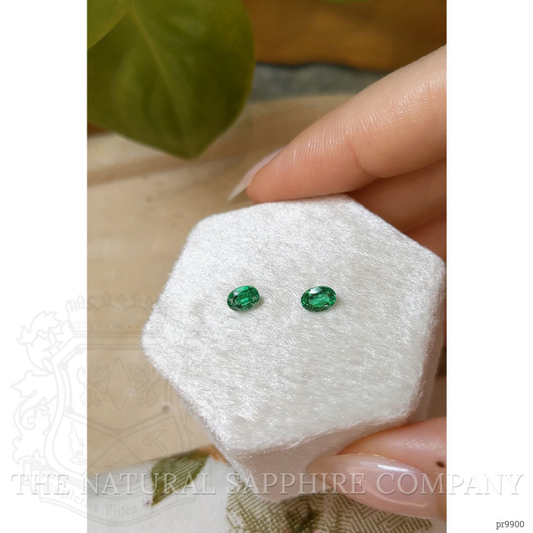 0.69 Ct.Tw. Emerald Pair from Zambia