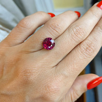 2.96 Ct. Ruby from Burma (Myanmar) Life Style