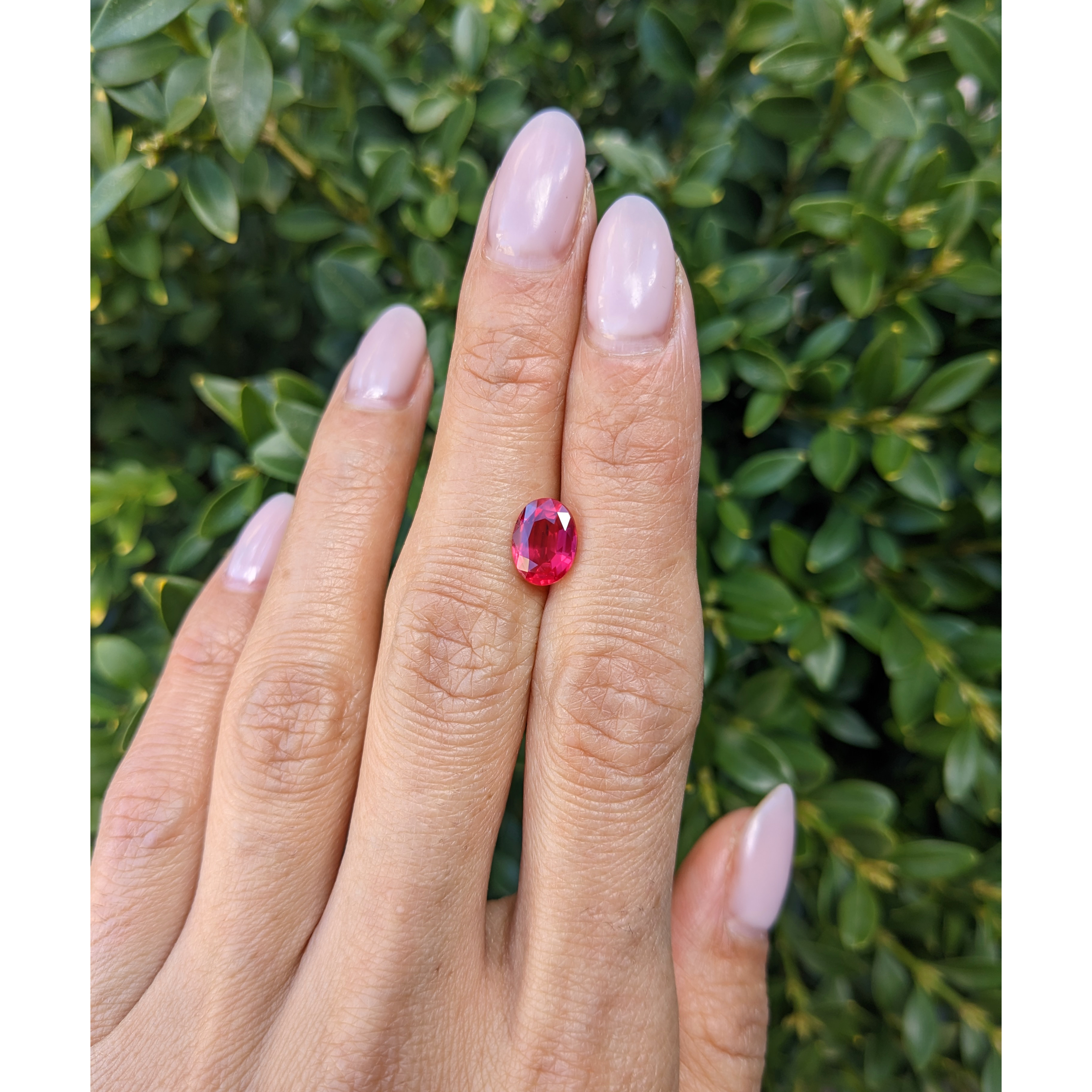 その他 Ruby ROCK II Loose Ruby - Oval 2.15 Ct. - #R13368 | The Natural Ruby Company