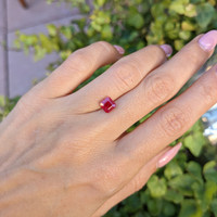 1.48 Ct. Ruby from Mozambique Life Style