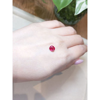 1.38 Ct. Ruby from Mozambique Life Style