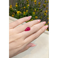 4.55 Ct. Ruby from Mozambique Life Style