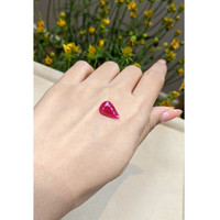 4.90 Ct. Ruby from Mozambique Life Style