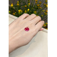 3.70 Ct. Ruby from Mozambique Life Style