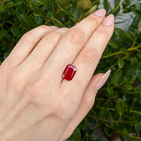 5.51 Ct. Ruby from Burma (Myanmar) Life Style