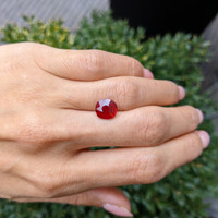 3.04 Ct. Ruby from Burma (Myanmar) Life Style