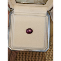 4.44 Ct. Purplish Red Star Ruby from Ceylon (Sri Lanka) Life Style